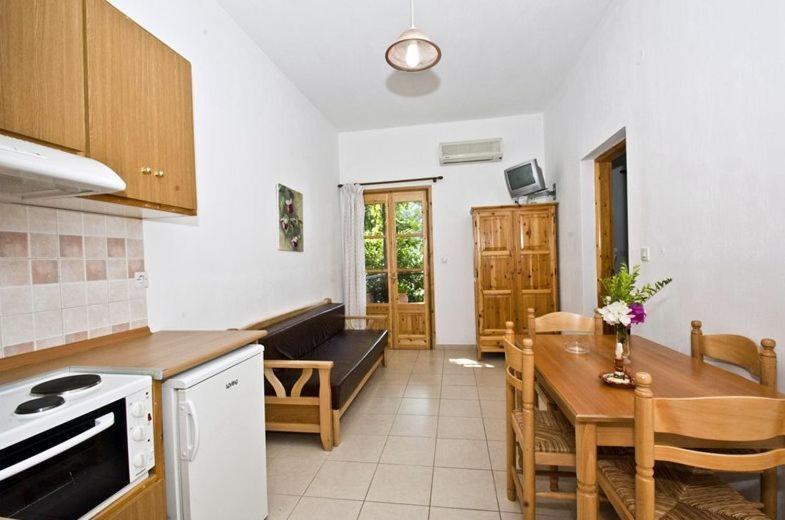 Athina Apartments Neo Klima Oda fotoğraf